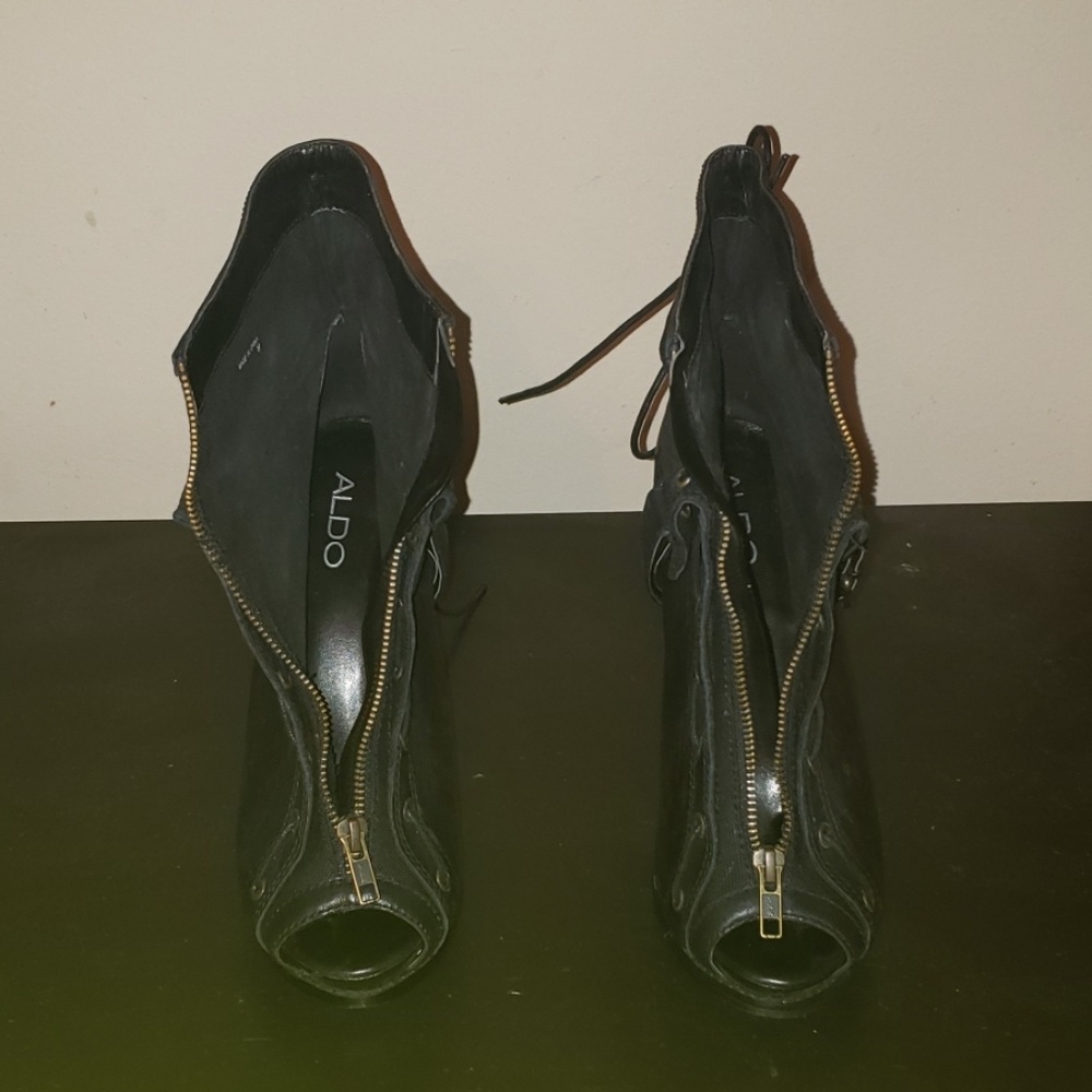 Aldo peep toe zipper bootie